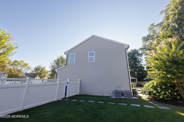 5 Hogans Way, Neptune Township, NJ 07753