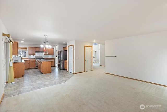 9618 S 237th Street, Kent, WA 98031