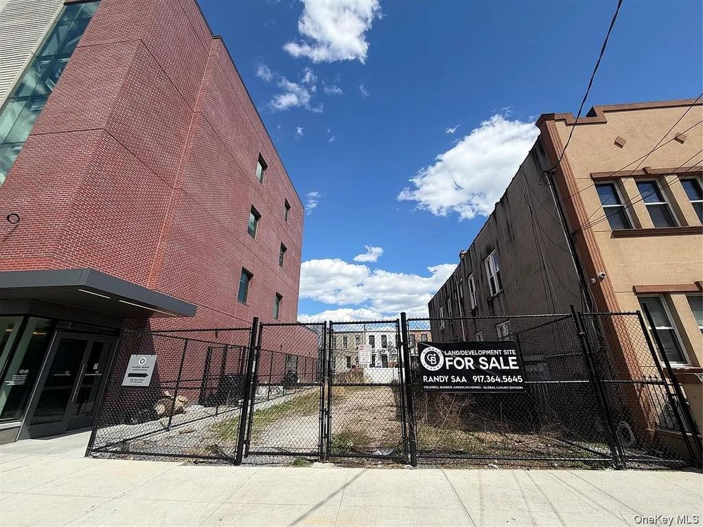 465 A Cleveland Street, Brooklyn, NY 11208 — exterior