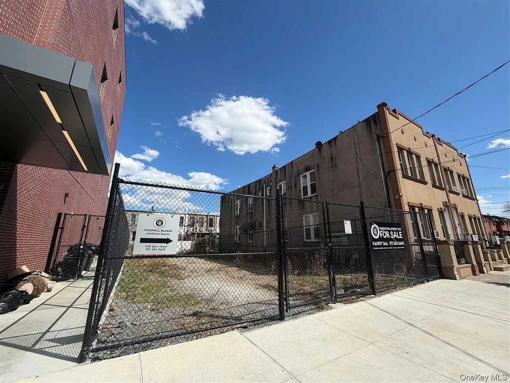 465 A Cleveland Street, Brooklyn, NY 11208 — photo 2