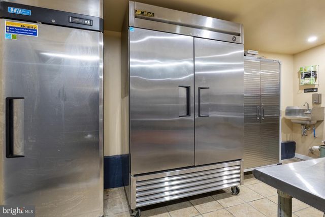 354 E COLLEGE AVE, York, PA 17403