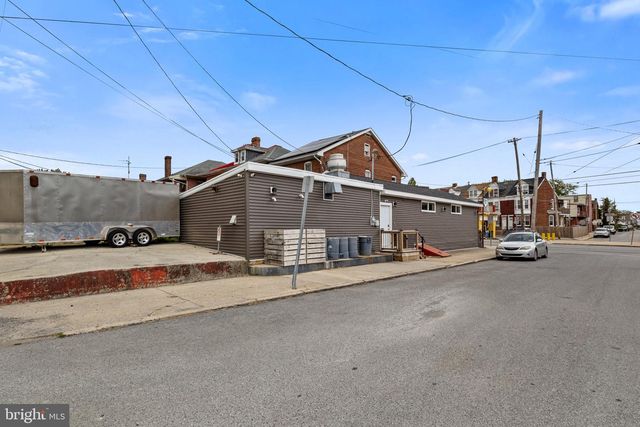 354 E COLLEGE AVE, York, PA 17403