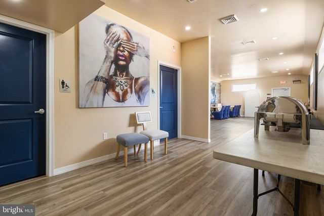 354 E COLLEGE AVE, York, PA 17403