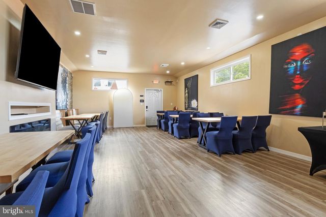 354 E COLLEGE AVE, York, PA 17403