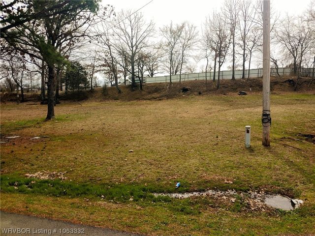 505 Mayfield, Roland, OK 74954