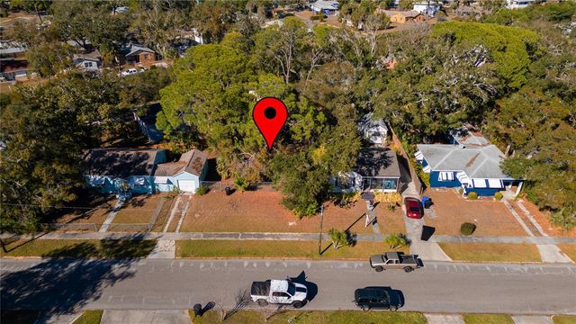 26TH AVENUE S, St Petersburg, FL 33705