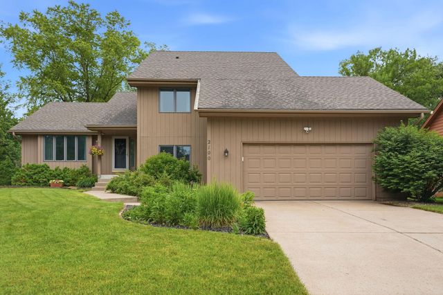 2100 Edinbrook Court