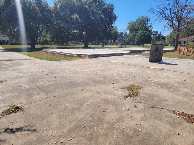 HILDA Lane, Marksville, LA 71351