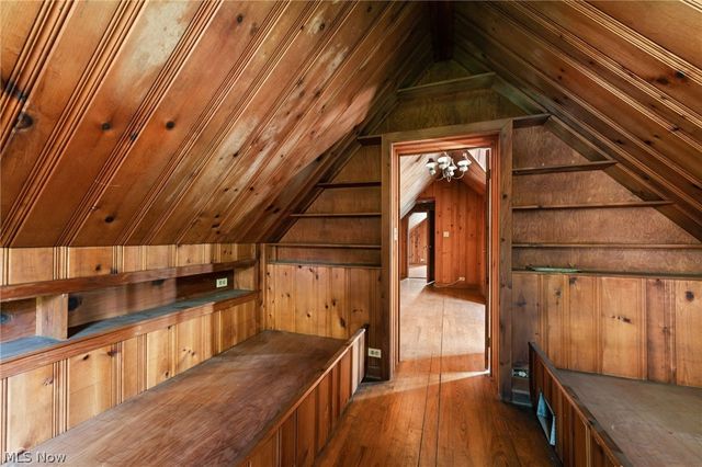 32601 Eddy Road, Willoughby Hills, OH 44094