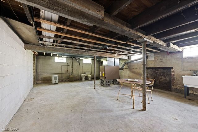 32601 Eddy Road, Willoughby Hills, OH 44094