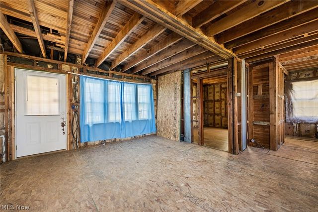 32601 Eddy Road, Willoughby Hills, OH 44094