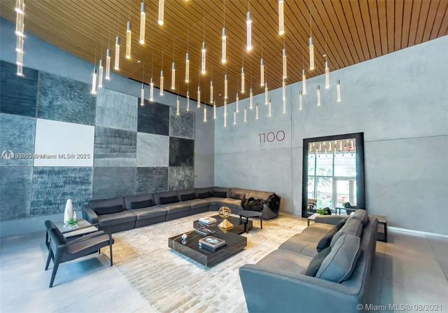 1100 S Miami Ave 3303, Miami, FL 33130