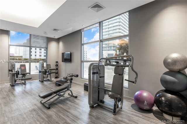 1100 S Miami Ave 3303, Miami, FL 33130