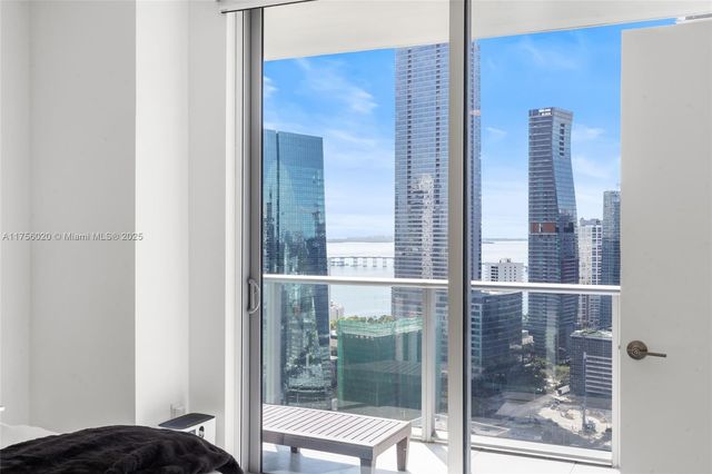 1100 S Miami Ave 3303, Miami, FL 33130