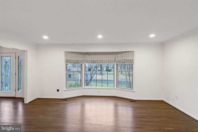 9312 SPRINKLEWOOD LN, Potomac, MD 20854