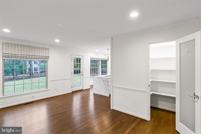 9312 SPRINKLEWOOD LN, Potomac, MD 20854