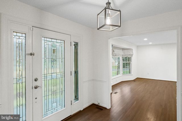 9312 SPRINKLEWOOD LN, Potomac, MD 20854