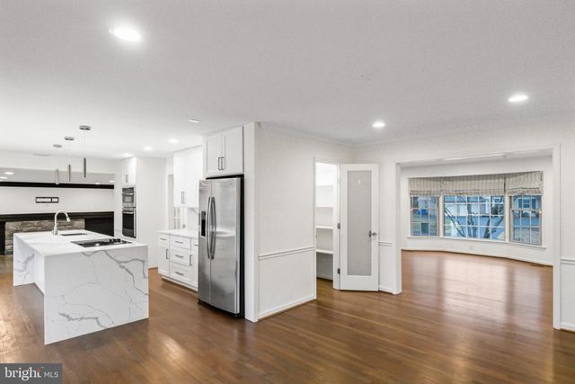 9312 SPRINKLEWOOD LN, Potomac, MD 20854