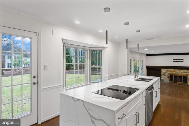 9312 SPRINKLEWOOD LN, Potomac, MD 20854