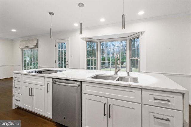 9312 SPRINKLEWOOD LN, Potomac, MD 20854