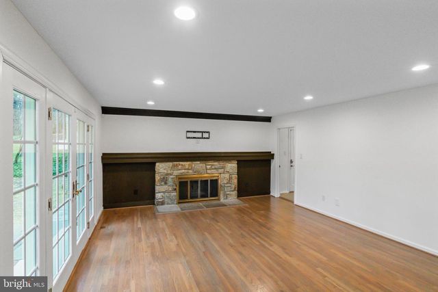 9312 SPRINKLEWOOD LN, Potomac, MD 20854