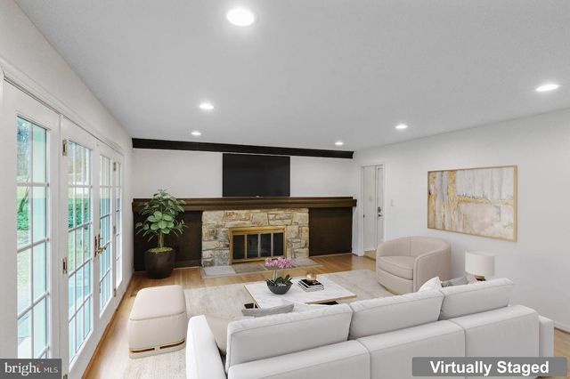 9312 SPRINKLEWOOD LN, Potomac, MD 20854