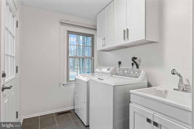 9312 SPRINKLEWOOD LN, Potomac, MD 20854