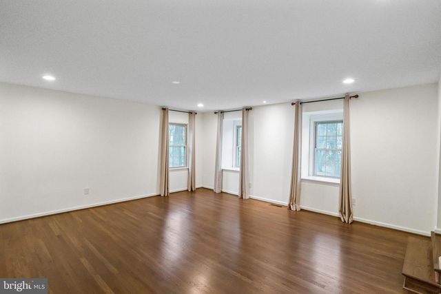 9312 SPRINKLEWOOD LN, Potomac, MD 20854