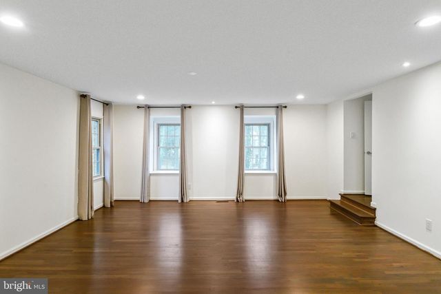 9312 SPRINKLEWOOD LN, Potomac, MD 20854