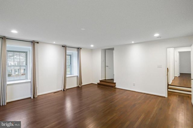 9312 SPRINKLEWOOD LN, Potomac, MD 20854