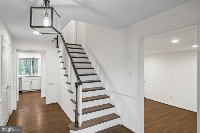 9312 SPRINKLEWOOD LN, Potomac, MD 20854