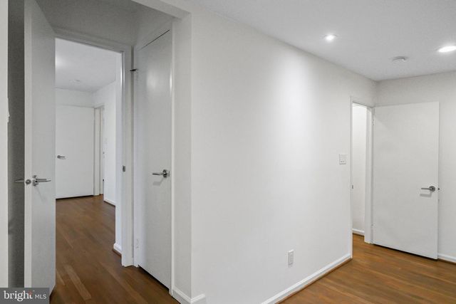 9312 SPRINKLEWOOD LN, Potomac, MD 20854