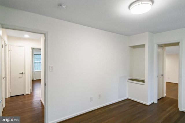 9312 SPRINKLEWOOD LN, Potomac, MD 20854