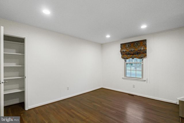 9312 SPRINKLEWOOD LN, Potomac, MD 20854