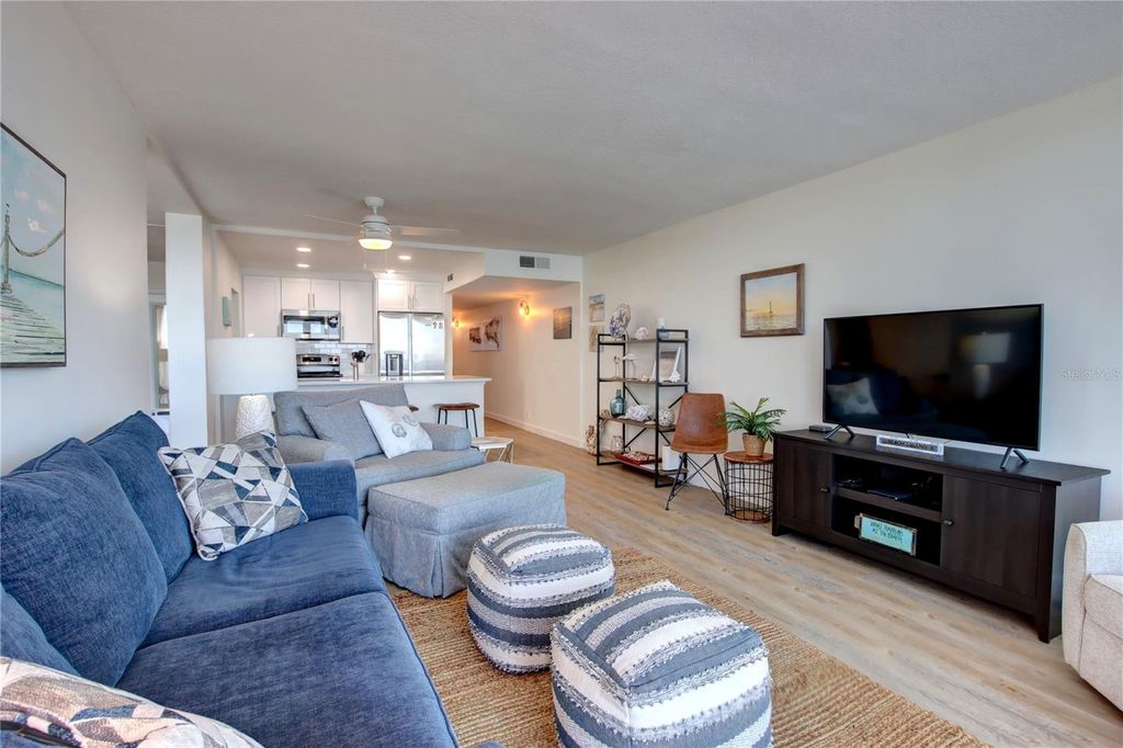 Image 4 of property listing at 5203 S ATLANTIC AVENUE 815B, New Smyrna Beach, FL 32169