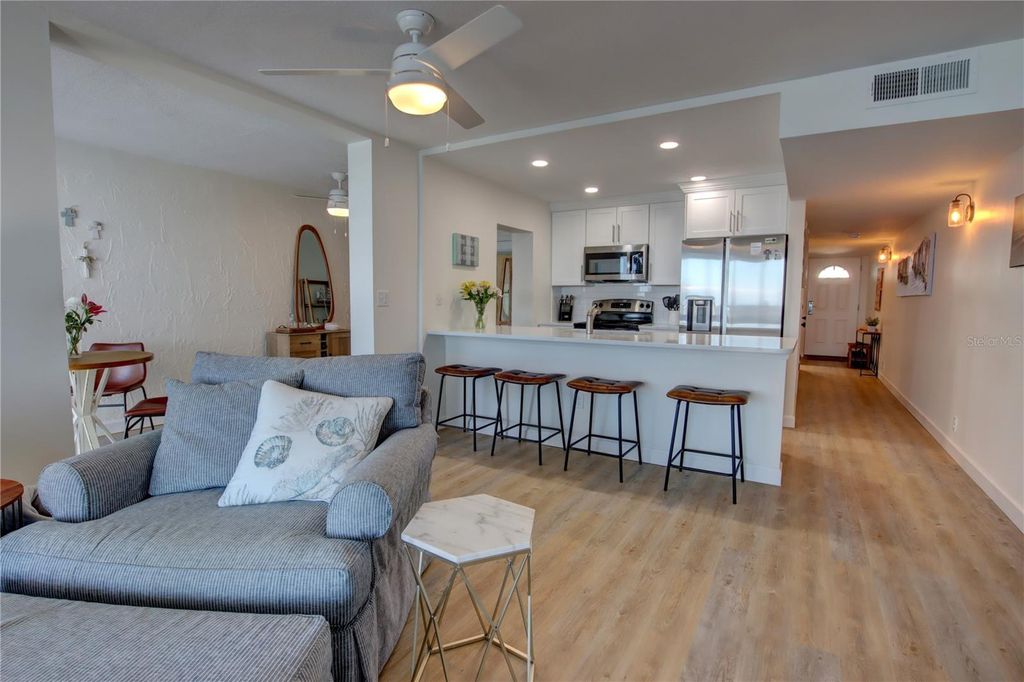 Image 7 of property listing at 5203 S ATLANTIC AVENUE 815B, New Smyrna Beach, FL 32169