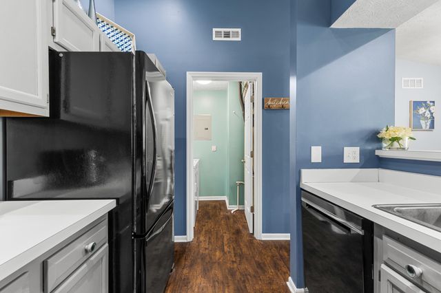 316 Deepwoods Drive, Highland Heights, KY 41076