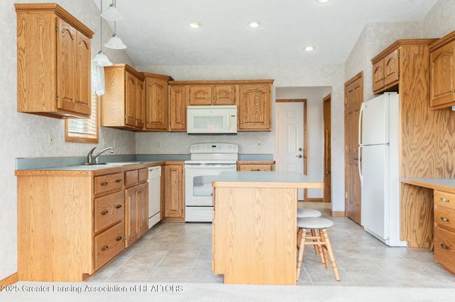 3575 S Hollister Road, Ovid, MI 48866