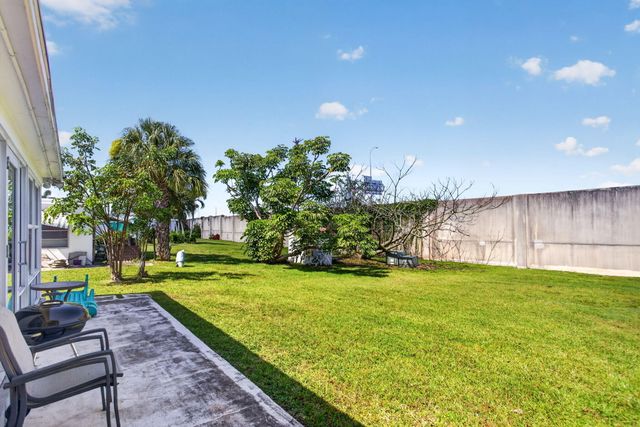 3121 E Golf Boulevard, Pompano Beach, FL 33064