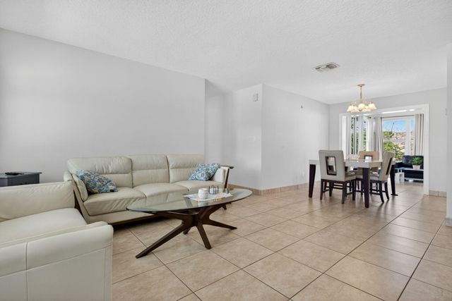3121 E Golf Boulevard, Pompano Beach, FL 33064