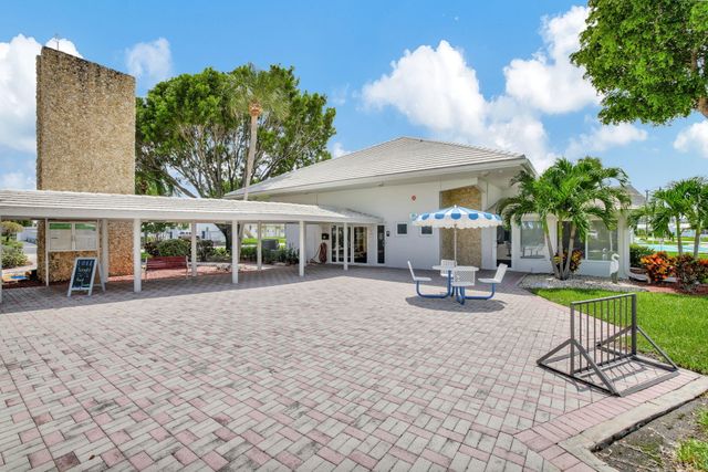 3121 E Golf Boulevard, Pompano Beach, FL 33064