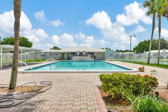 3121 E Golf Boulevard, Pompano Beach, FL 33064