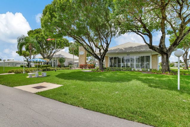 3121 E Golf Boulevard, Pompano Beach, FL 33064