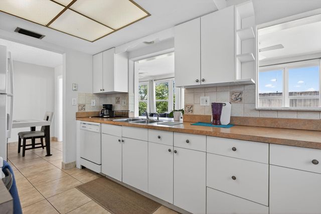 3121 E Golf Boulevard, Pompano Beach, FL 33064