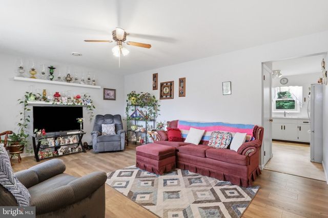 560 WILE CIRCLE, Fayetteville, PA 17222