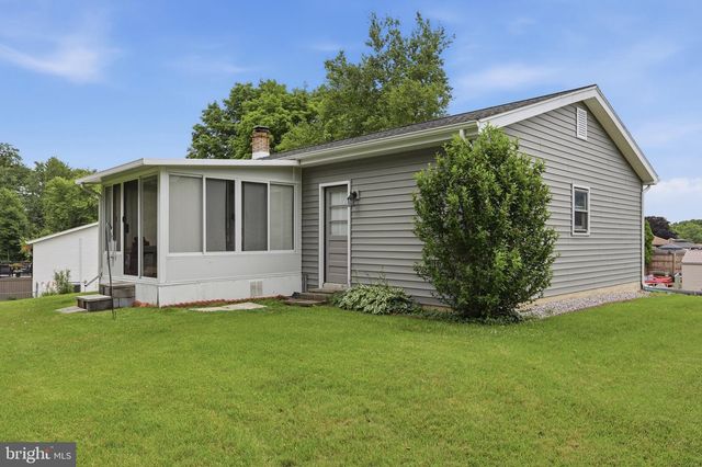 560 WILE CIRCLE, Fayetteville, PA 17222