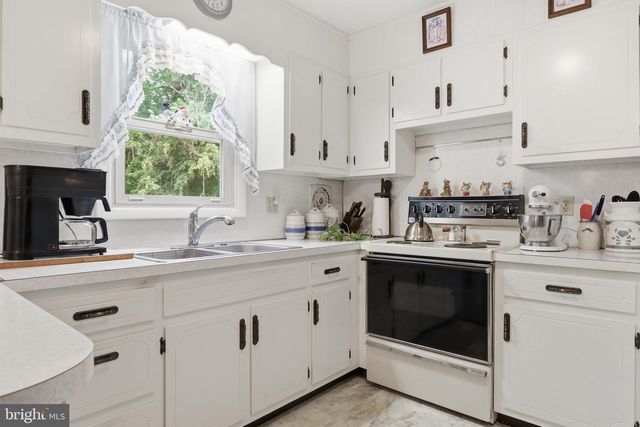 560 WILE CIRCLE, Fayetteville, PA 17222