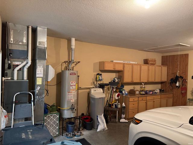 12003 Cross Winds Way, Fort Wayne, IN 46818