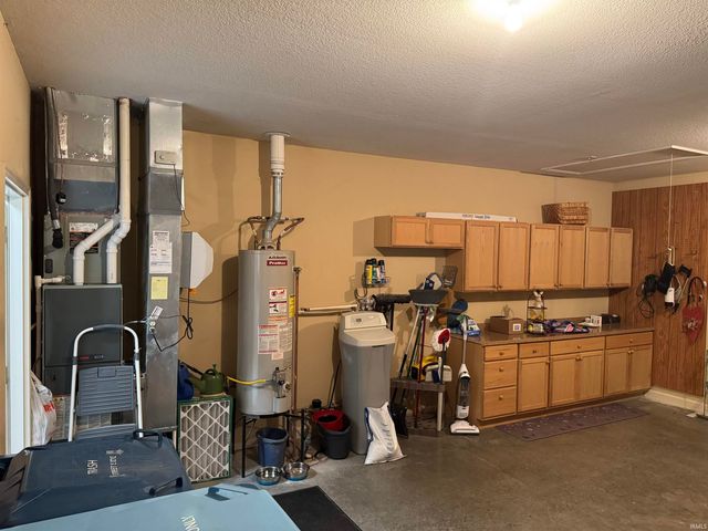 12003 Cross Winds Way, Fort Wayne, IN 46818