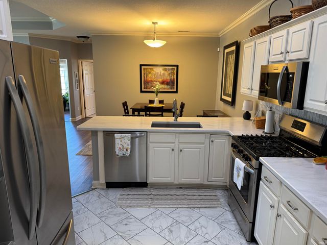 12003 Cross Winds Way, Fort Wayne, IN 46818